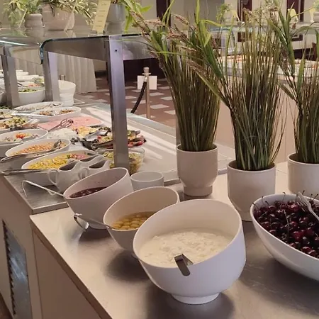 Отель Lilia Золотые Пески