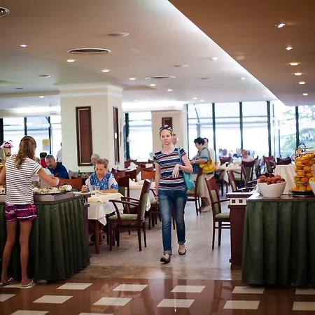 Готель Lilia 4*