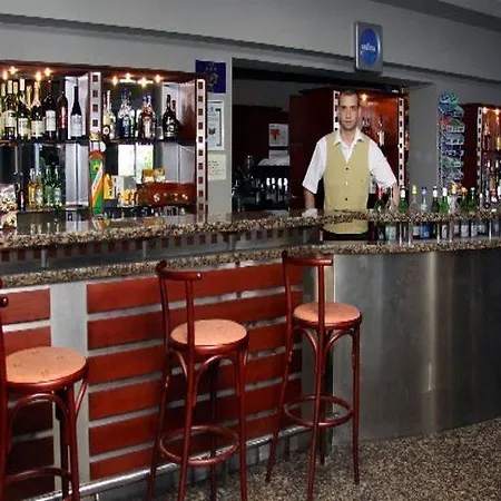 Hotel Lilia 4*