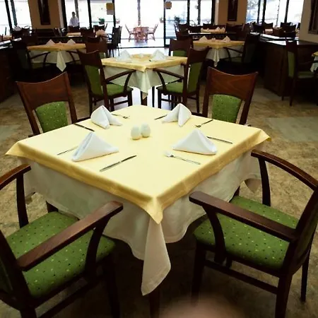 Hotel Lilia 4*