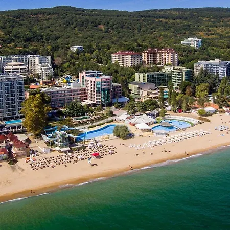 Готель Lilia 4*